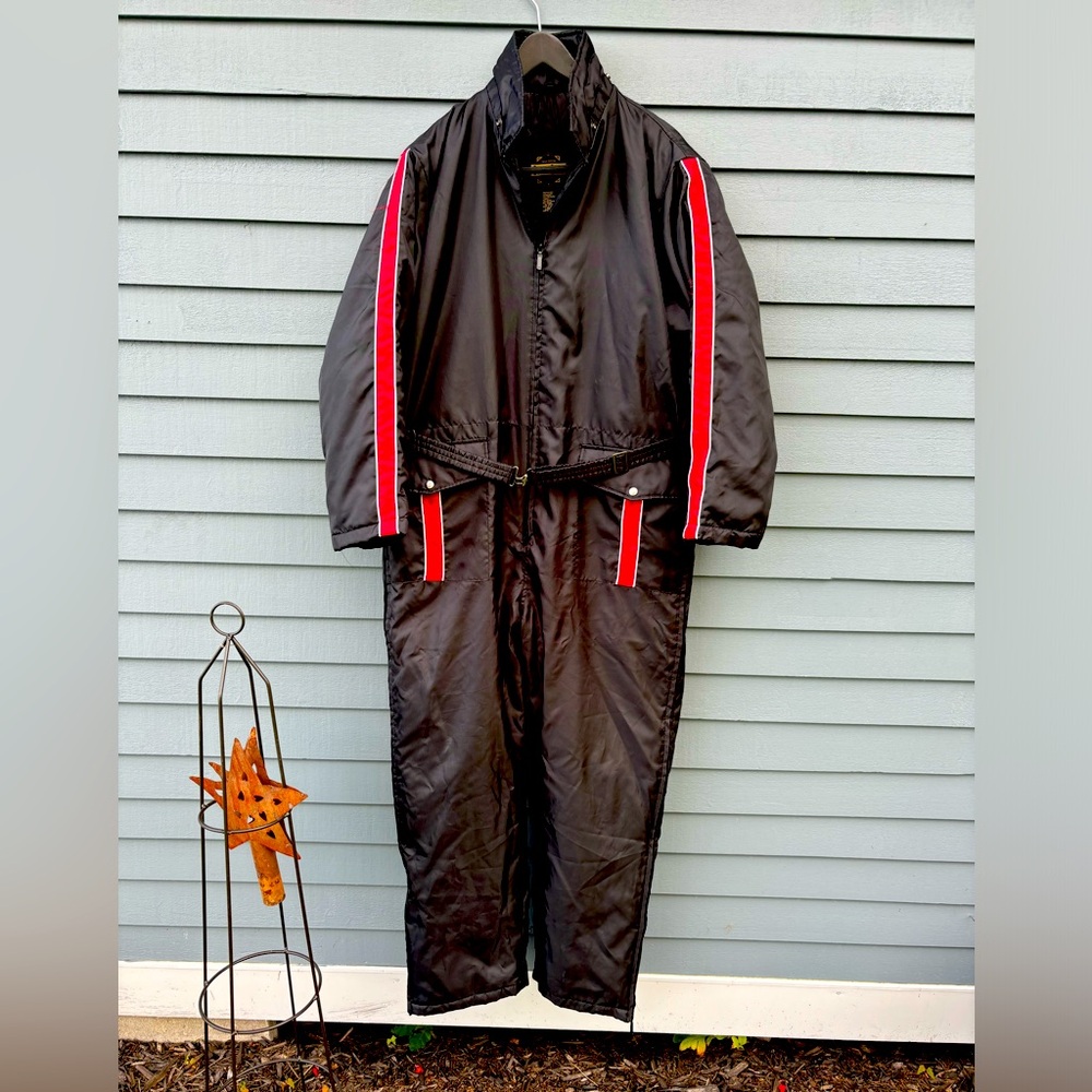 Vintage Guide Gear snowmobile suit men’s large, great condition!